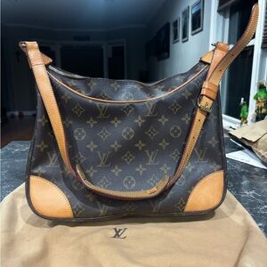 Louis Vuitton Boulogne Shoulder Bag 30